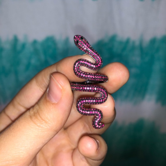 Taylor Swift Jewelry - NEW Taylor Swift Purple Snake Ring